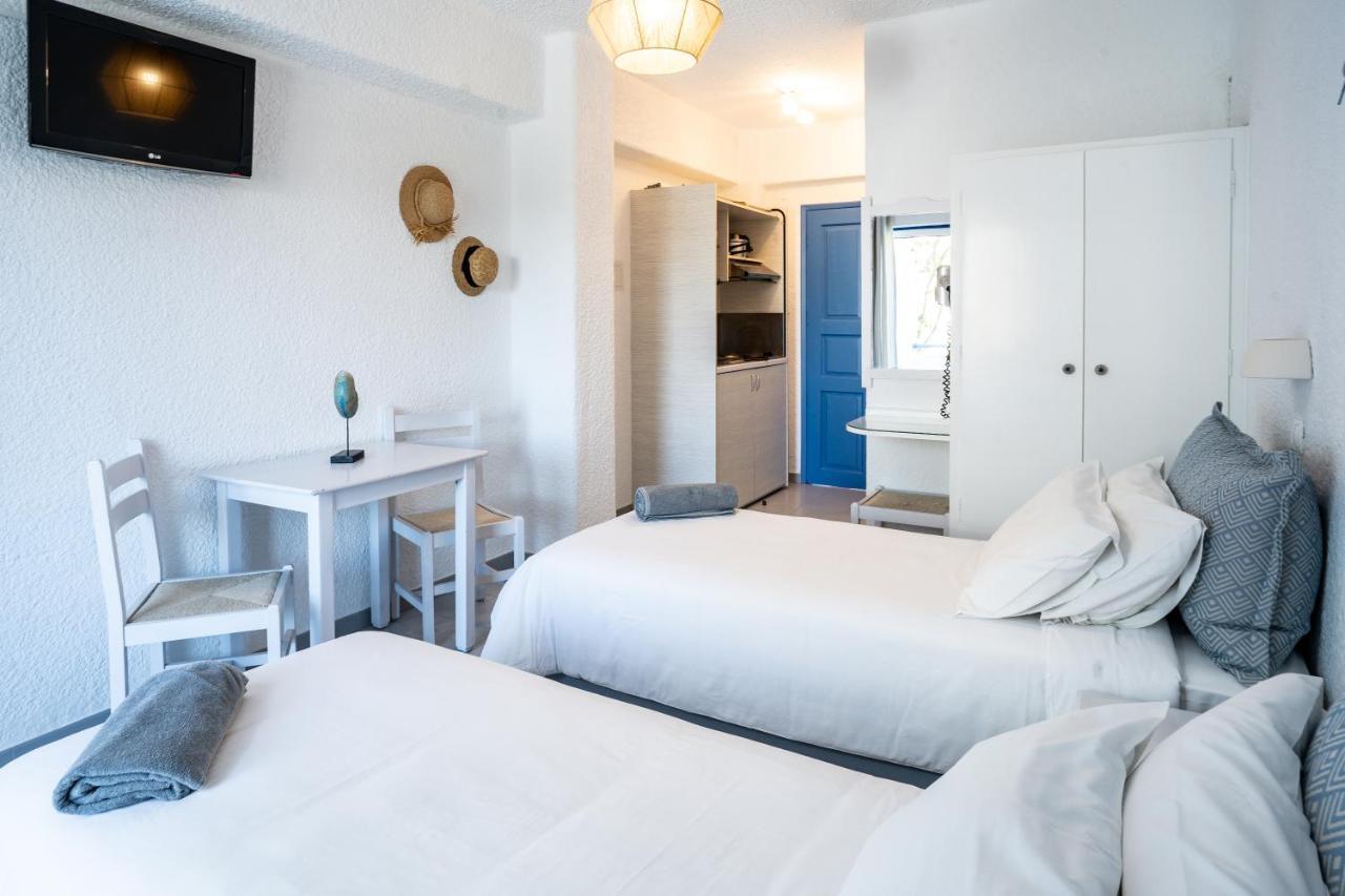 Ninetta'S Studios Poros Town Bagian luar foto