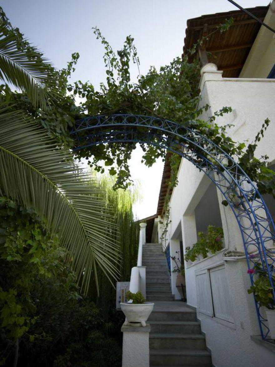 Ninetta'S Studios Poros Town Bagian luar foto